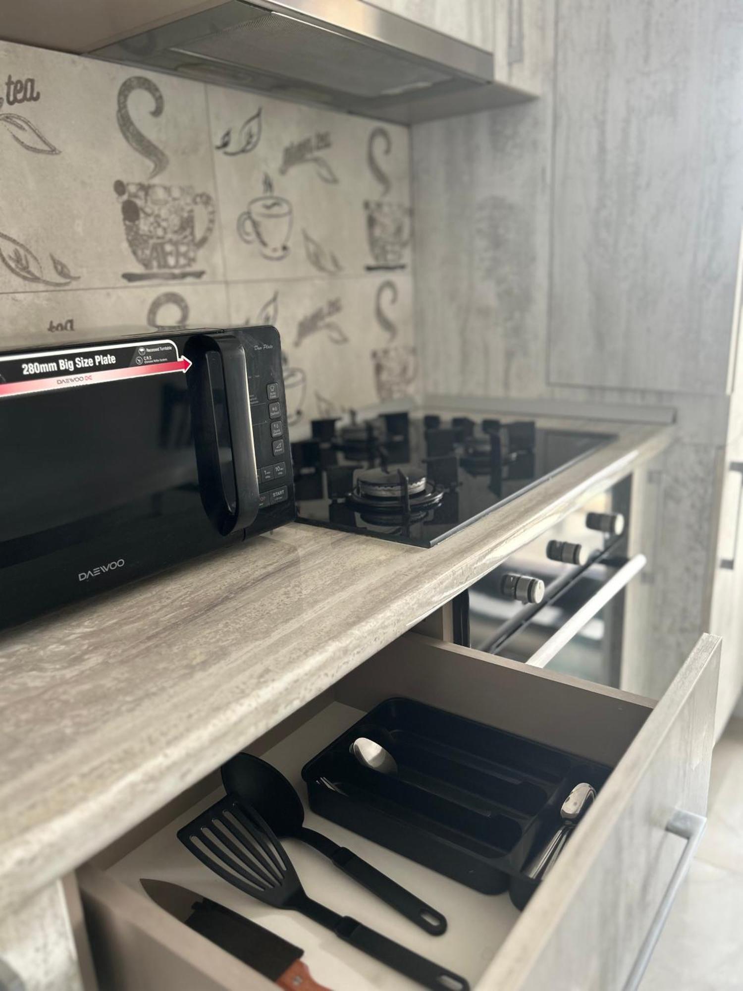 Elegant Studio With City Views - Prime Location - 02 Bukarest Exterior foto